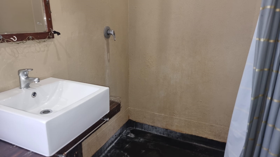 6 Bedroom Property for Sale in Merryhill Eastern Cape